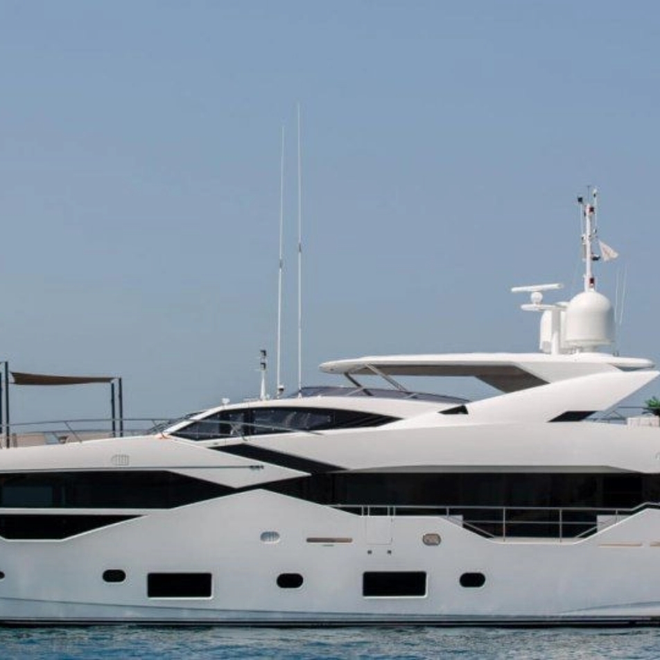Sunseeker 116 ft Yacht